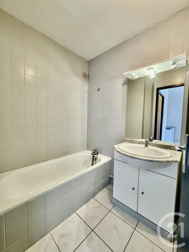 Appartement T2 &agrave; louer - 2 pi&egrave;ces - 40,94 m2 - Pamiers - 09 - MIDI-PYRENEES