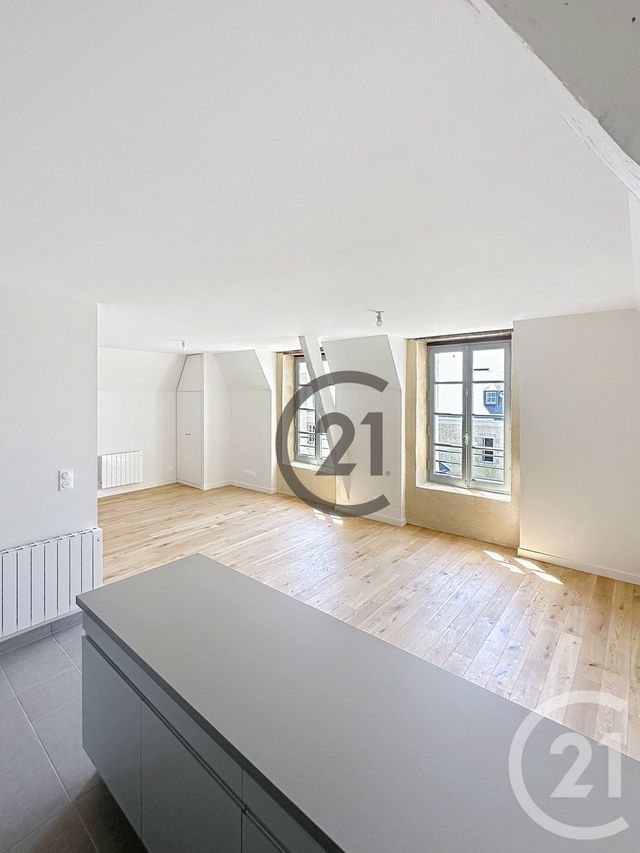 Appartement &agrave; louer - 3 pi&egrave;ces - 79,29 m2 - Guerande - 44 - PAYS-DE-LOIRE