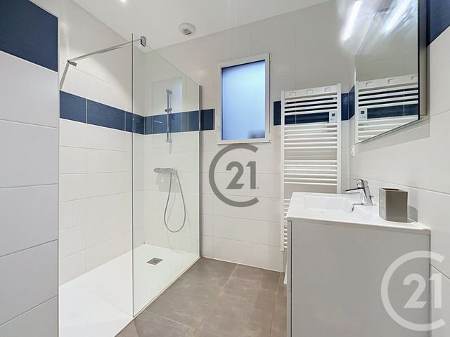 Maison &agrave; louer - 5 pi&egrave;ces - 139,55 m2 - Guerande - 44 - PAYS-DE-LOIRE