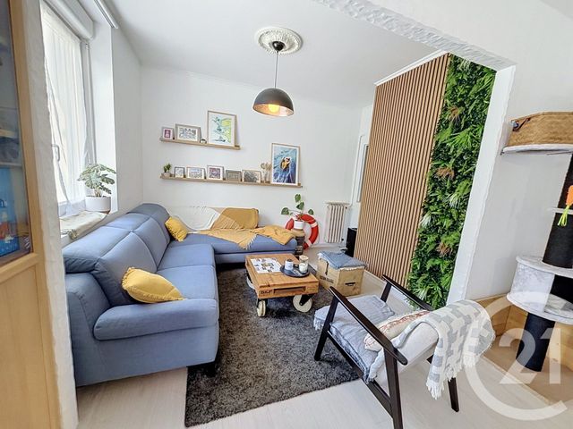 Appartement T4 &agrave; vendre - 4 pi&egrave;ces - 77,08 m2 - Landerneau - 29 - BRETAGNE