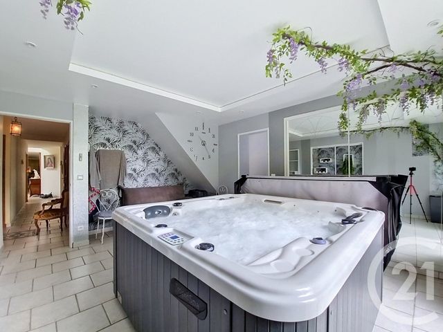 Maison &agrave; vendre - 14 pi&egrave;ces - 380 m2 - Neuville St Remy - 59 - NORD-PAS-DE-CALAIS