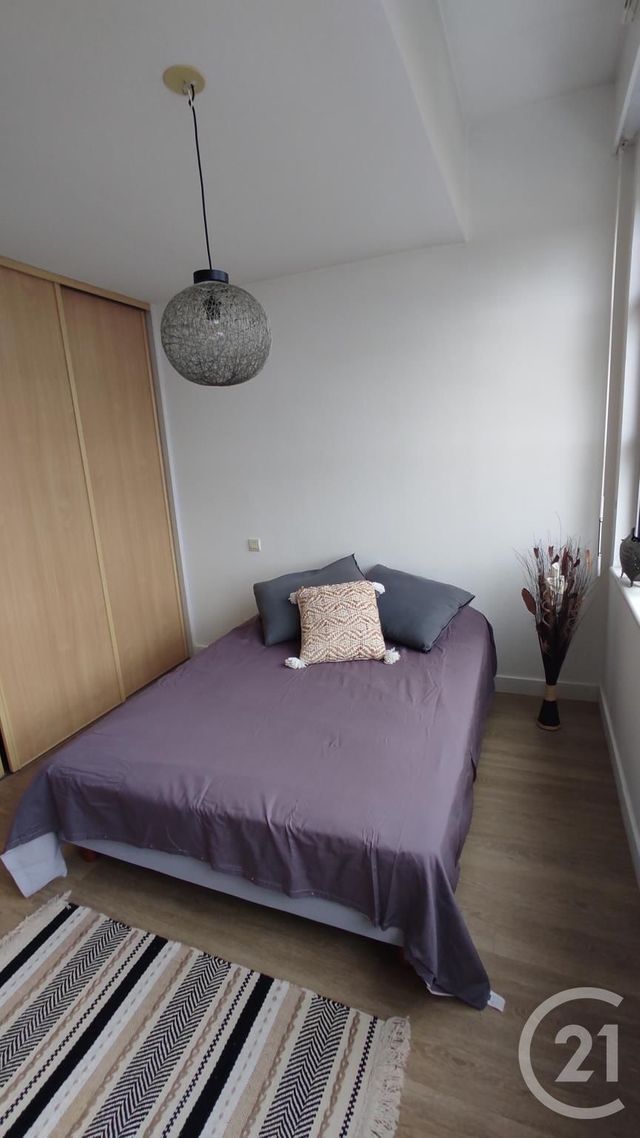 Appartement F3 &agrave; vendre - 3 pi&egrave;ces - 66,27 m2 - Saintes - 17 - POITOU-CHARENTES