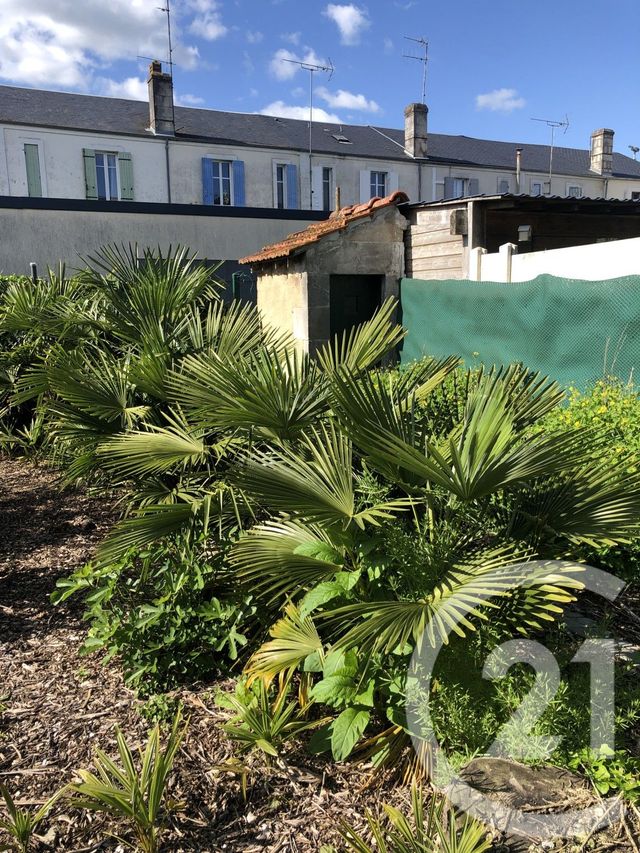 Maison &agrave; vendre - 5 pi&egrave;ces - 76,96 m2 - Saintes - 17 - POITOU-CHARENTES