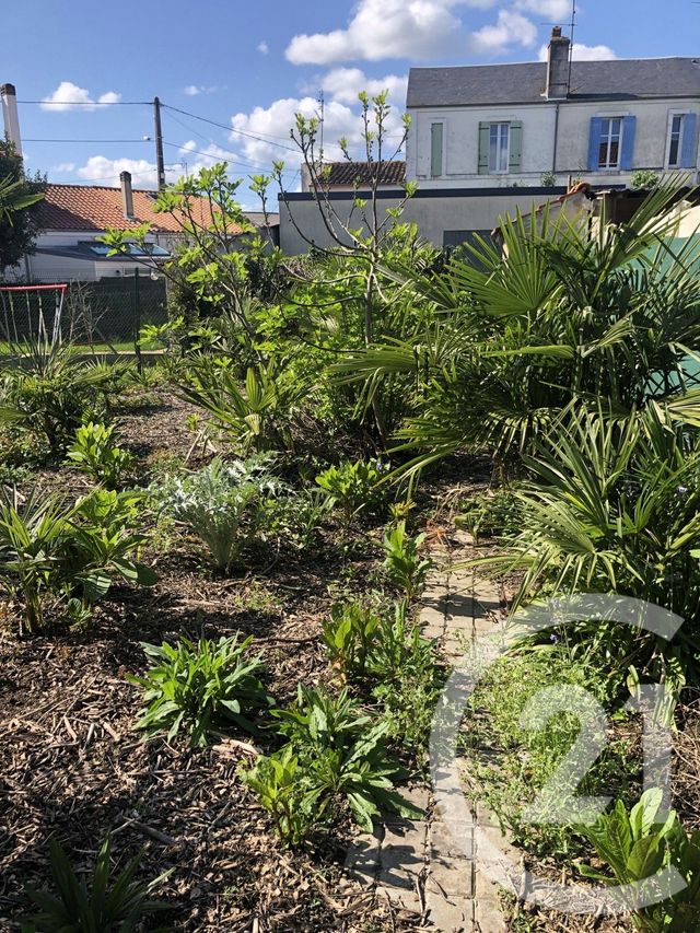 Maison &agrave; vendre - 5 pi&egrave;ces - 76,96 m2 - Saintes - 17 - POITOU-CHARENTES
