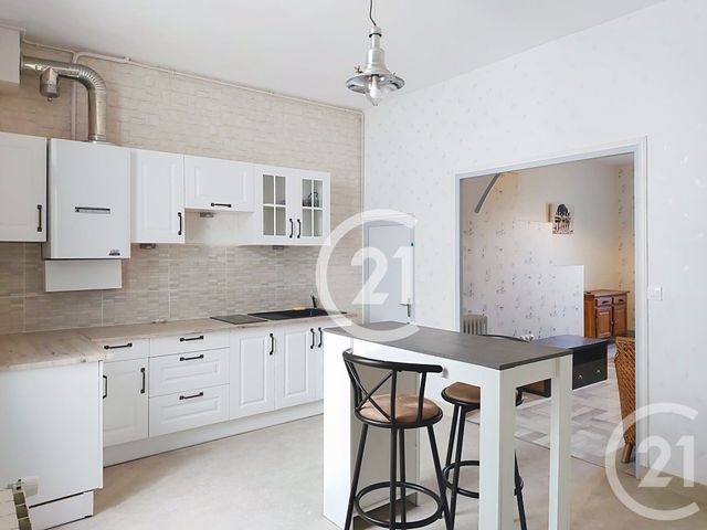 Maison &agrave; vendre - 4 pi&egrave;ces - 81,18 m2 - Saintes - 17 - POITOU-CHARENTES