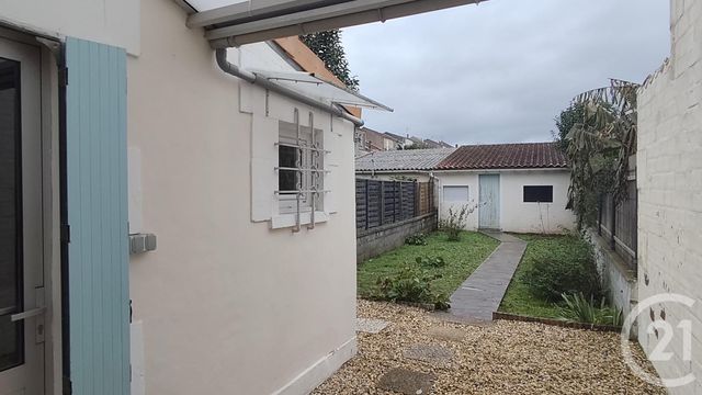 Maison &agrave; vendre - 4 pi&egrave;ces - 81,18 m2 - Saintes - 17 - POITOU-CHARENTES