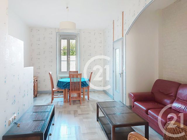 Maison &agrave; vendre - 4 pi&egrave;ces - 81,18 m2 - Saintes - 17 - POITOU-CHARENTES