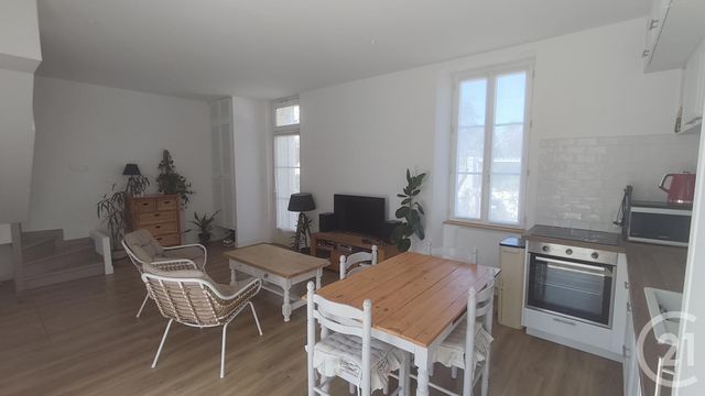 Maison &agrave; vendre - 4 pi&egrave;ces - 59,20 m2 - Saintes - 17 - POITOU-CHARENTES