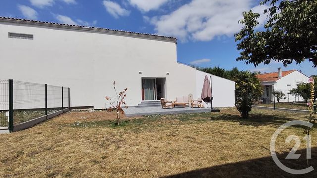 Maison &agrave; vendre - 4 pi&egrave;ces - 59,20 m2 - Saintes - 17 - POITOU-CHARENTES