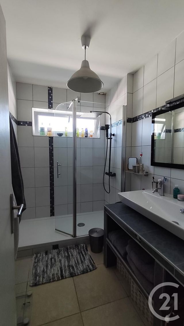 Maison &agrave; vendre - 4 pi&egrave;ces - 101 m2 - Fontcouverte - 17 - POITOU-CHARENTES