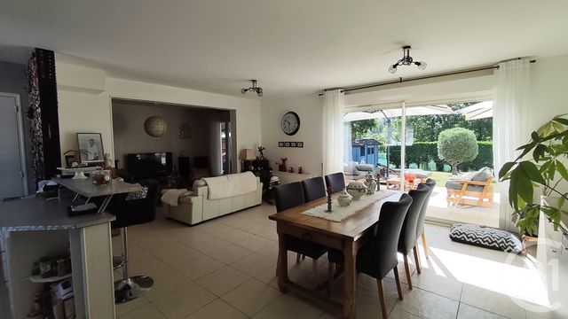 Maison &agrave; vendre - 4 pi&egrave;ces - 101 m2 - Fontcouverte - 17 - POITOU-CHARENTES