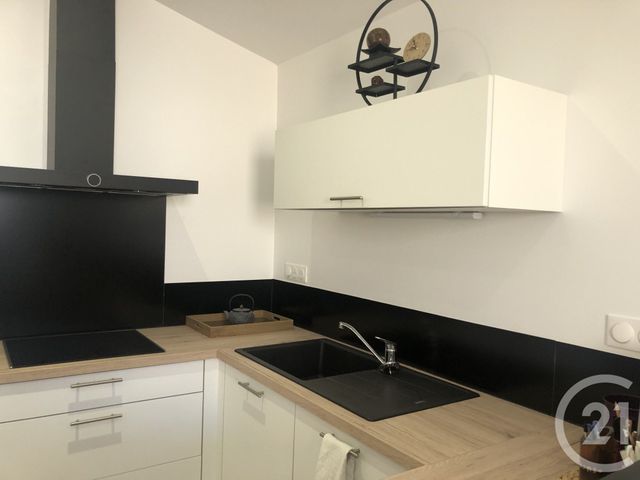 Maison &agrave; vendre - 5 pi&egrave;ces - 178 m2 - St Jean D Angely - 17 - POITOU-CHARENTES