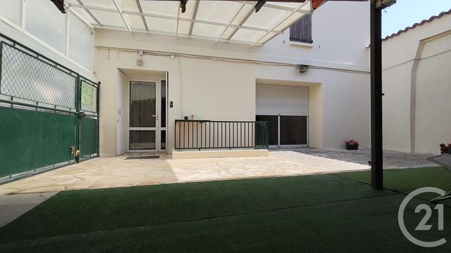 Maison &agrave; vendre - 4 pi&egrave;ces - 77 m2 - Saintes - 17 - POITOU-CHARENTES