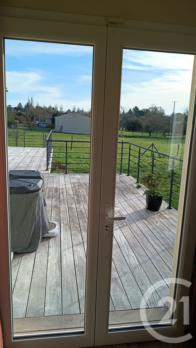 Maison &agrave; vendre - 5 pi&egrave;ces - 130,26 m2 - St Georges Des Coteaux - 17 - POITOU-CHARENTES