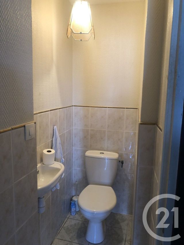 Maison &agrave; vendre - 3 pi&egrave;ces - 73,46 m2 - St Jean D Angely - 17 - POITOU-CHARENTES