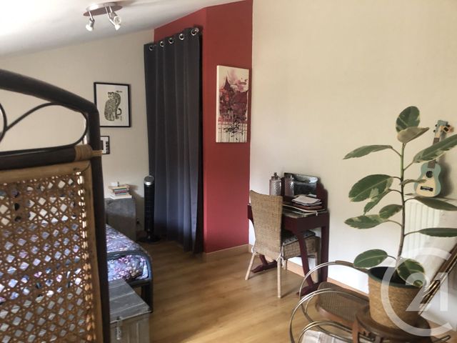 Maison &agrave; vendre - 3 pi&egrave;ces - 73,46 m2 - St Jean D Angely - 17 - POITOU-CHARENTES