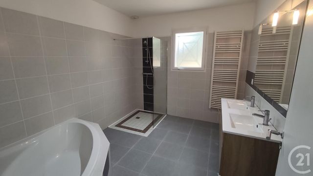 Maison &agrave; vendre - 4 pi&egrave;ces - 116,40 m2 - Fontcouverte - 17 - POITOU-CHARENTES