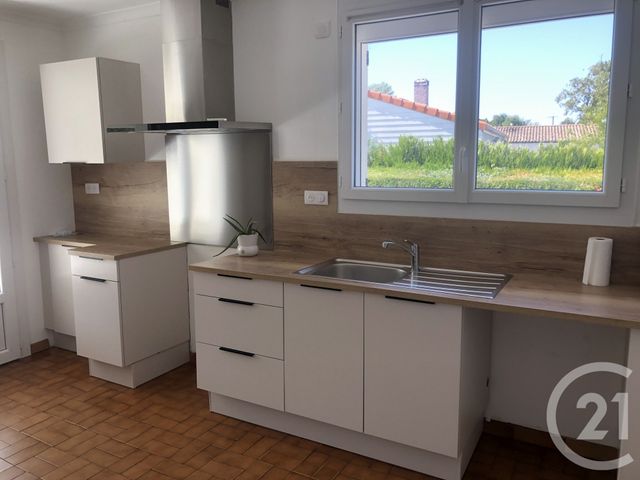 Maison &agrave; vendre - 4 pi&egrave;ces - 86,92 m2 - St Georges Des Coteaux - 17 - POITOU-CHARENTES