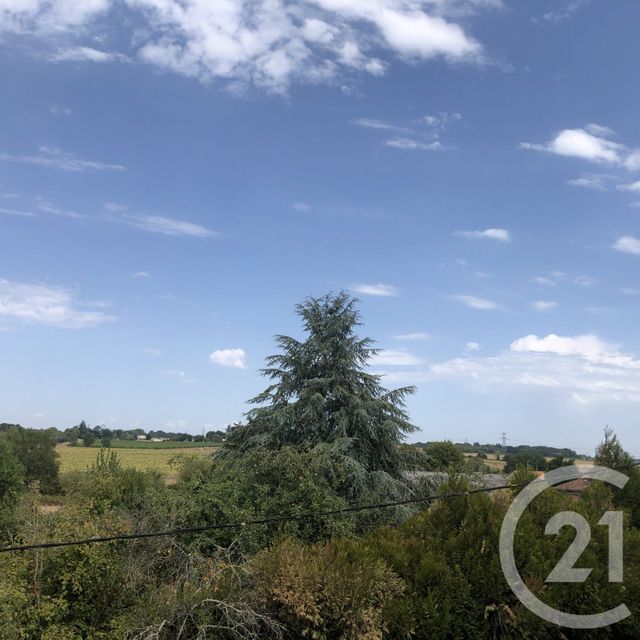 Appartement F4 &agrave; vendre - 4 pi&egrave;ces - 85,70 m2 - Saintes - 17 - POITOU-CHARENTES