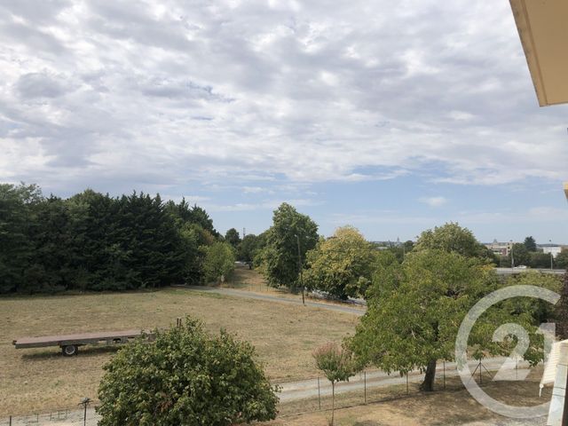 Appartement F4 &agrave; vendre - 4 pi&egrave;ces - 85,70 m2 - Saintes - 17 - POITOU-CHARENTES