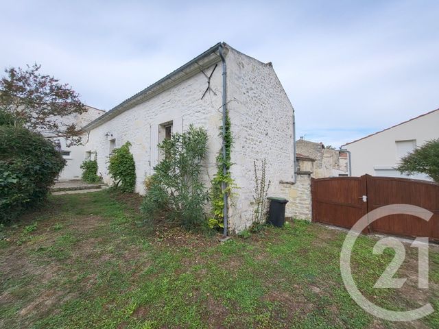 Maison &agrave; vendre - 3 pi&egrave;ces - 57 m2 - Fontcouverte - 17 - POITOU-CHARENTES