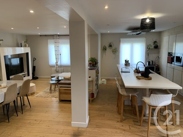 Maison &agrave; vendre - 5 pi&egrave;ces - 146,60 m2 - Saintes - 17 - POITOU-CHARENTES