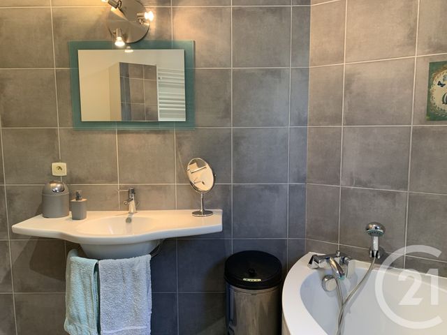 Maison &agrave; vendre - 5 pi&egrave;ces - 125 m2 - Saintes - 17 - POITOU-CHARENTES
