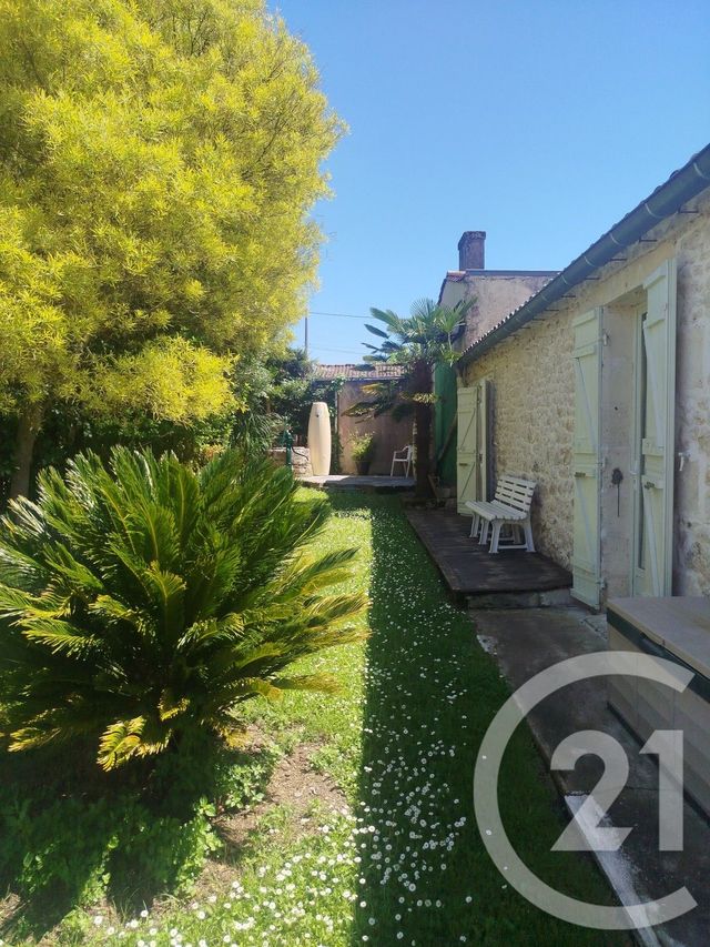 Maison &agrave; vendre - 10 pi&egrave;ces - 243 m2 - St Seurin De Cadourne - 33 - AQUITAINE