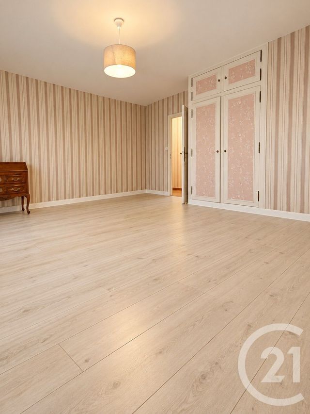 Maison &agrave; vendre - 7 pi&egrave;ces - 220 m2 - St Seurin De Cadourne - 33 - AQUITAINE