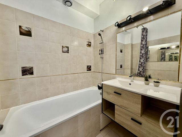 Appartement F2 &agrave; louer - 2 pi&egrave;ces - 37,57 m2 - La Rochelle - 17 - POITOU-CHARENTES
