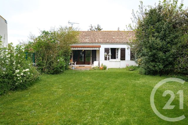 Maison &agrave; vendre - 4 pi&egrave;ces - 118 m2 - Ste Soulle - 17 - POITOU-CHARENTES