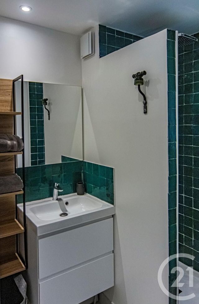 Appartement &agrave; louer - 2 pi&egrave;ces - 49,14 m2 - La Rochelle - 17 - POITOU-CHARENTES