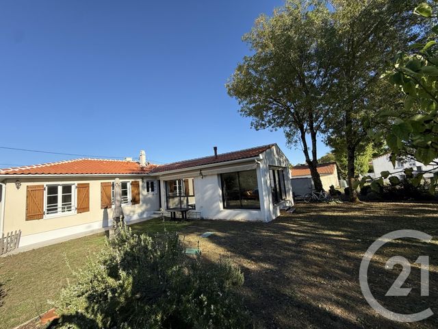 Maison 5 pièces 125 m² · à Dompierre-sur-Mer · 124,6 m² · 421 300 €