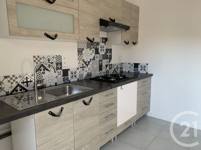 Appartement F3 &agrave; vendre - 3 pi&egrave;ces - 61,18 m2 - Clermont L Herault - 34 - LANGUEDOC-ROUSSILLON