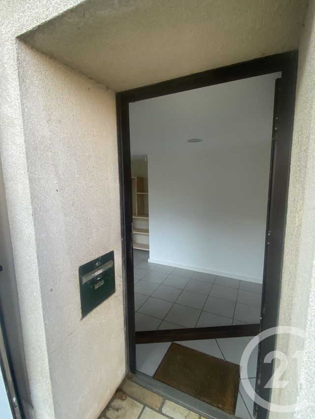 Appartement Local &agrave; louer - 1 pi&egrave;ce - 25 m2 - Clermont L Herault - 34 - LANGUEDOC-ROUSSILLON