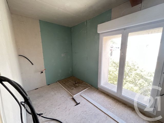Appartement T3 &agrave; vendre - 3 pi&egrave;ces - 69,14 m2 - Clermont L Herault - 34 - LANGUEDOC-ROUSSILLON