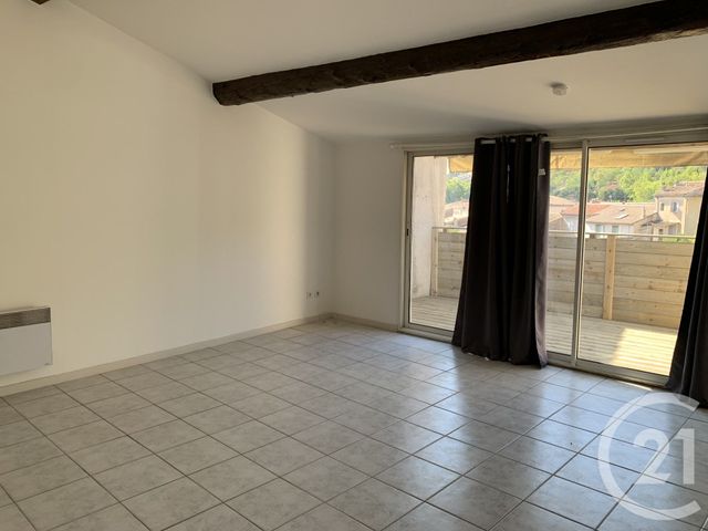 Appartement Loft &agrave; louer - 2 pi&egrave;ces - 65 m2 - Clermont L Herault - 34 - LANGUEDOC-ROUSSILLON