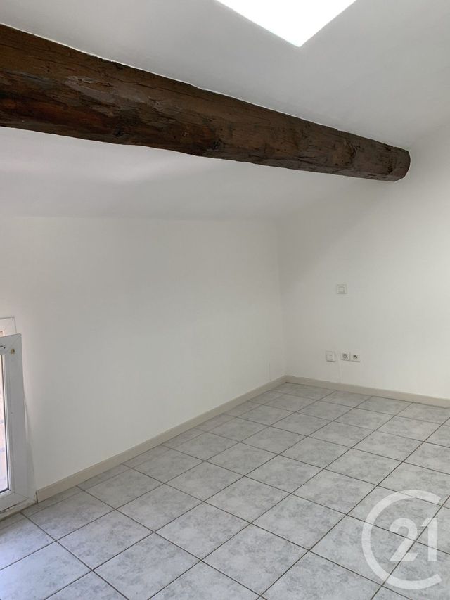 Appartement Loft &agrave; louer - 2 pi&egrave;ces - 65 m2 - Clermont L Herault - 34 - LANGUEDOC-ROUSSILLON