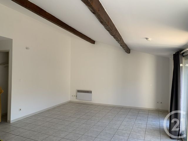 Appartement Loft &agrave; louer - 2 pi&egrave;ces - 65 m2 - Clermont L Herault - 34 - LANGUEDOC-ROUSSILLON