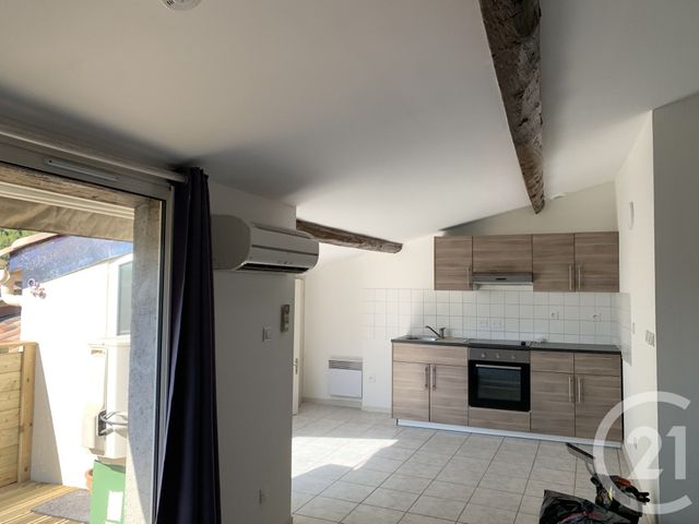 Appartement Loft &agrave; louer - 2 pi&egrave;ces - 65 m2 - Clermont L Herault - 34 - LANGUEDOC-ROUSSILLON