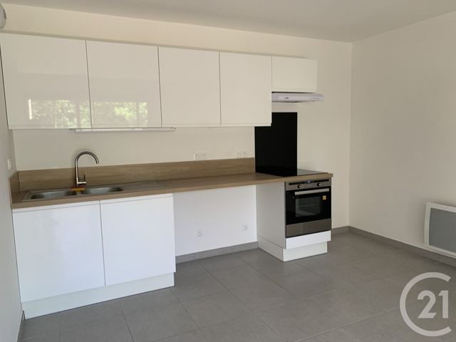 Appartement F2 &agrave; louer - 2 pi&egrave;ces - 48,20 m2 - Clermont L Herault - 34 - LANGUEDOC-ROUSSILLON