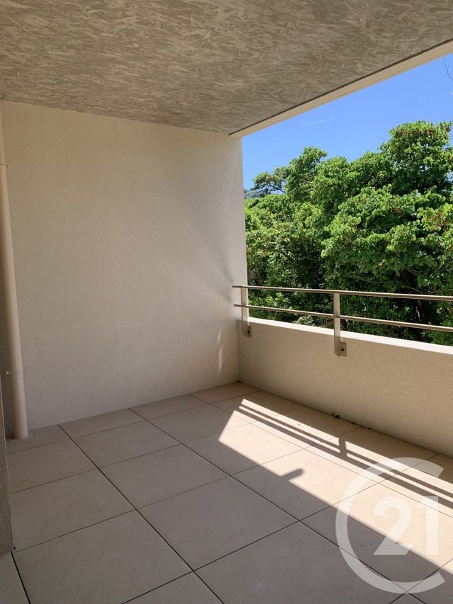 Appartement F2 &agrave; louer - 2 pi&egrave;ces - 48,20 m2 - Clermont L Herault - 34 - LANGUEDOC-ROUSSILLON