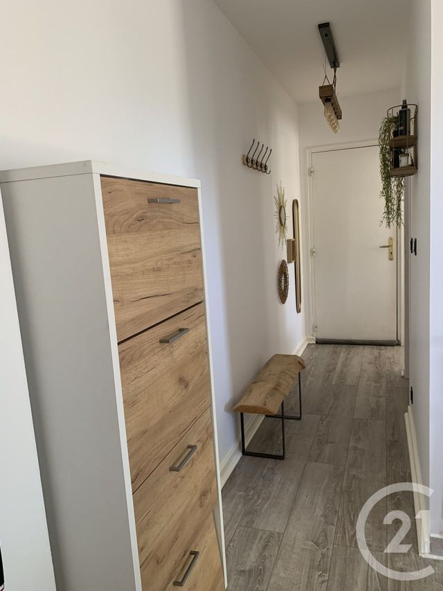 Appartement &agrave; louer - 2 pi&egrave;ces - 28,22 m2 - Le Pouget - 34 - LANGUEDOC-ROUSSILLON