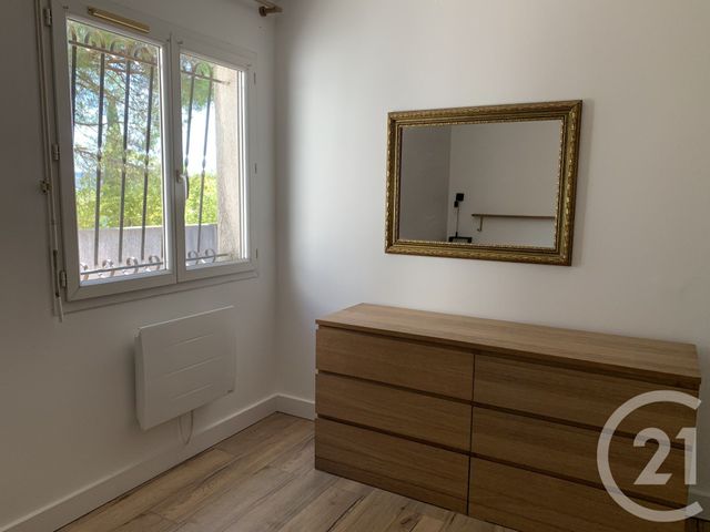 Appartement &agrave; louer - 2 pi&egrave;ces - 28,22 m2 - Le Pouget - 34 - LANGUEDOC-ROUSSILLON