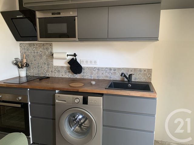 Appartement &agrave; louer - 2 pi&egrave;ces - 28,22 m2 - Le Pouget - 34 - LANGUEDOC-ROUSSILLON