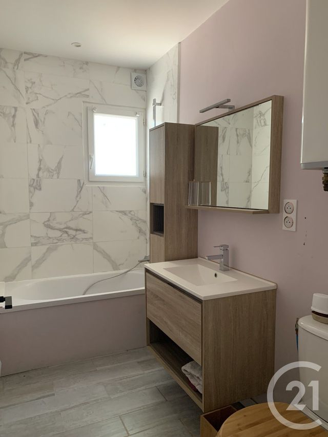 Appartement &agrave; louer - 2 pi&egrave;ces - 28,22 m2 - Le Pouget - 34 - LANGUEDOC-ROUSSILLON