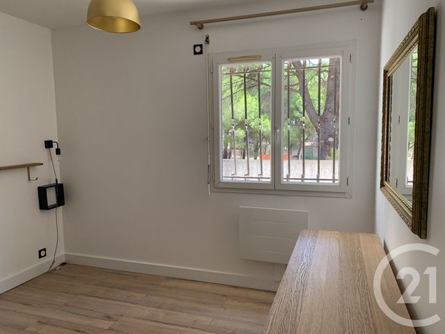 Appartement &agrave; louer - 2 pi&egrave;ces - 28,22 m2 - Le Pouget - 34 - LANGUEDOC-ROUSSILLON