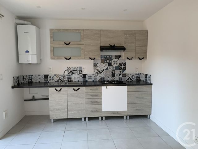 Appartement F3 &agrave; louer - 3 pi&egrave;ces - 61,73 m2 - Clermont L Herault - 34 - LANGUEDOC-ROUSSILLON