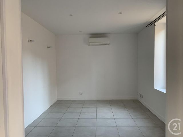 Appartement F3 &agrave; louer - 3 pi&egrave;ces - 61,73 m2 - Clermont L Herault - 34 - LANGUEDOC-ROUSSILLON