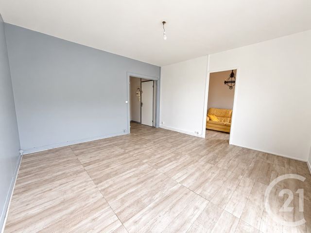 Appartement F4 &agrave; vendre - 4 pi&egrave;ces - 69,79 m2 - Avon - 77 - ILE-DE-FRANCE